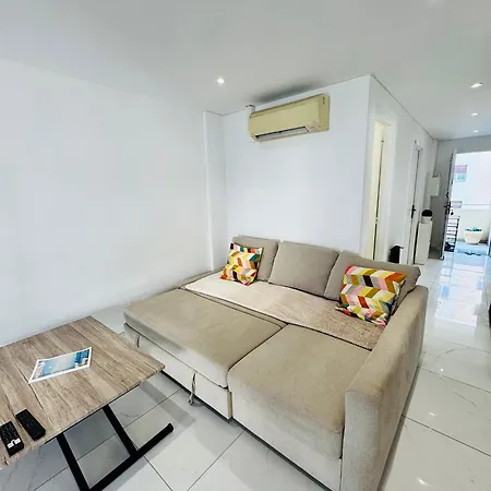 Large F3, Beach, Center Apartment *