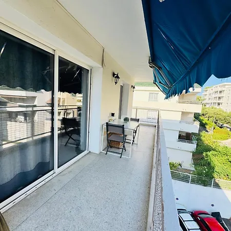Large F3, Beach, Center Apartment *