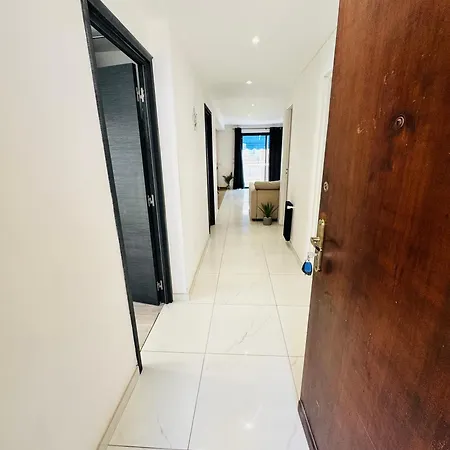 Large F3, Beach, Center Apartment Antibes